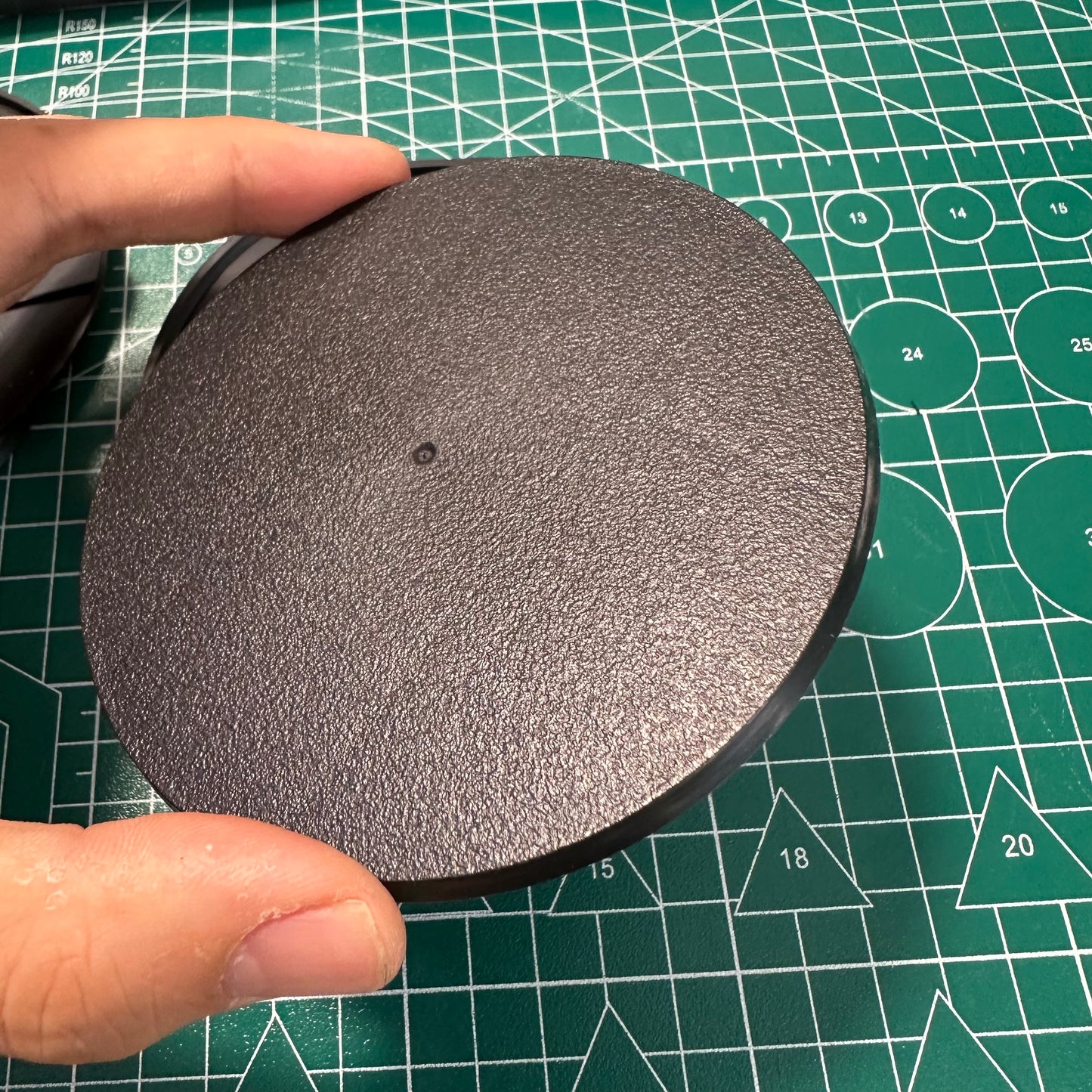 Round bases - 100mm round bases - Wargame Base World