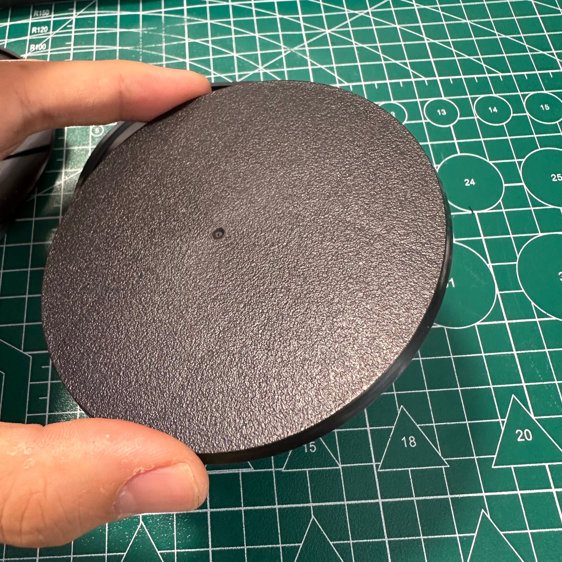 Round bases - 100mm round bases - Wargame Base World