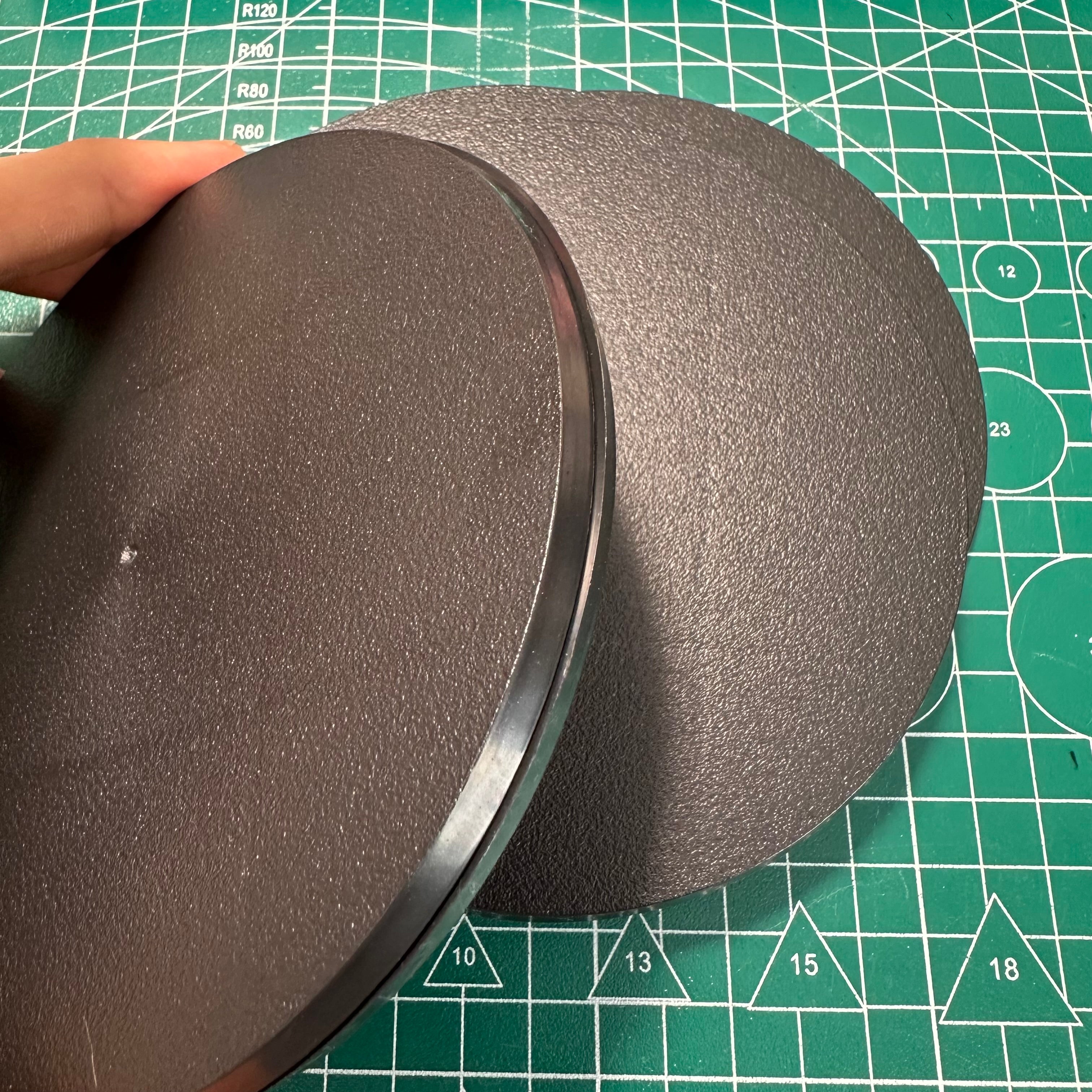 Round Bases -130mm Round Bases - Miniatures Bases