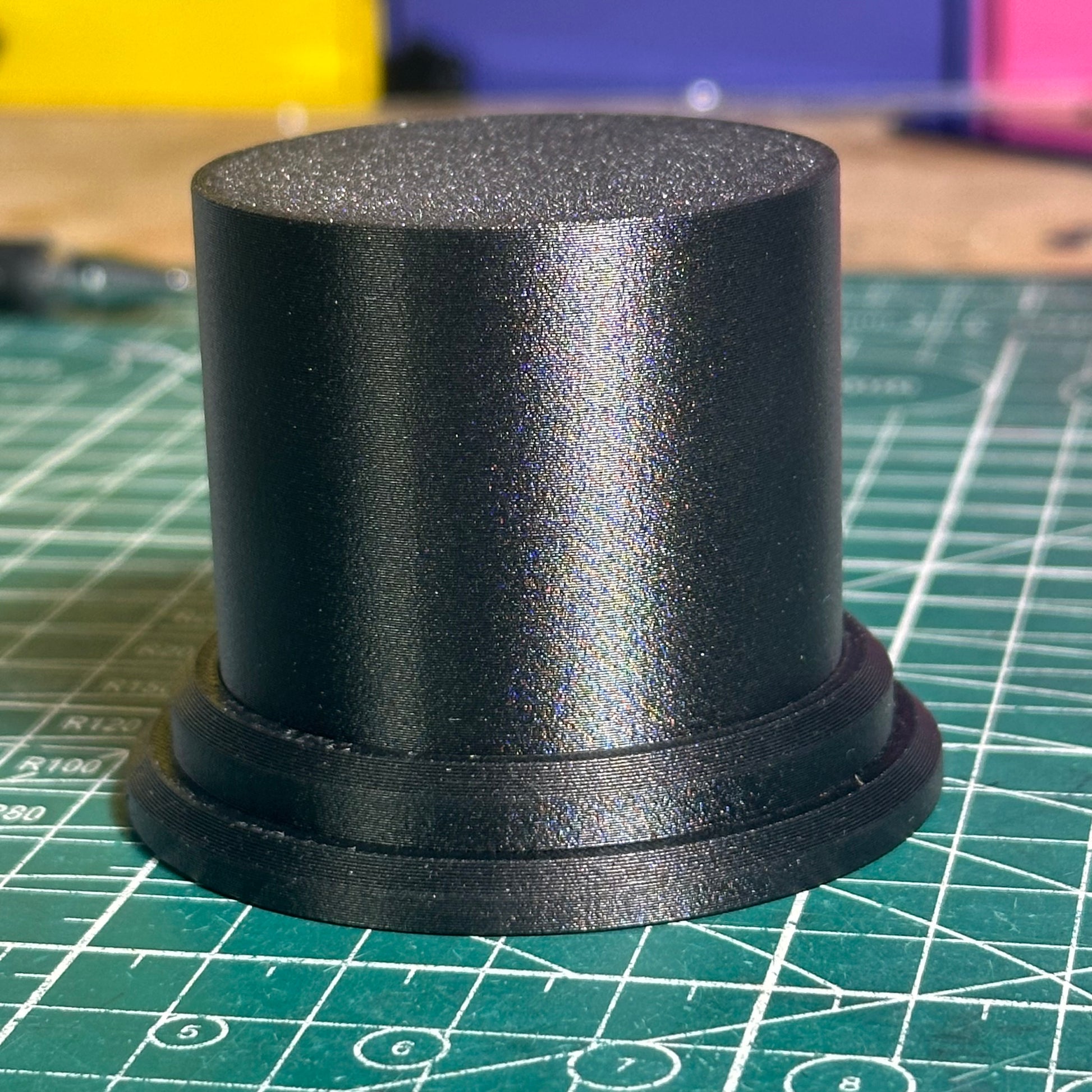 PETG Carbon Fiber Miniature Display Stand - Multiple Sizes & Heights | Wargame Base World - Wargame Base World