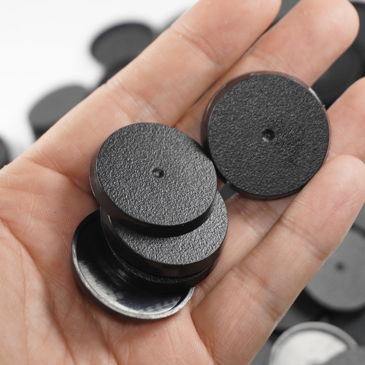 32mm Round Bases - High-Impact Plastic Foundation for 11th Edition Models - Wargame Base World