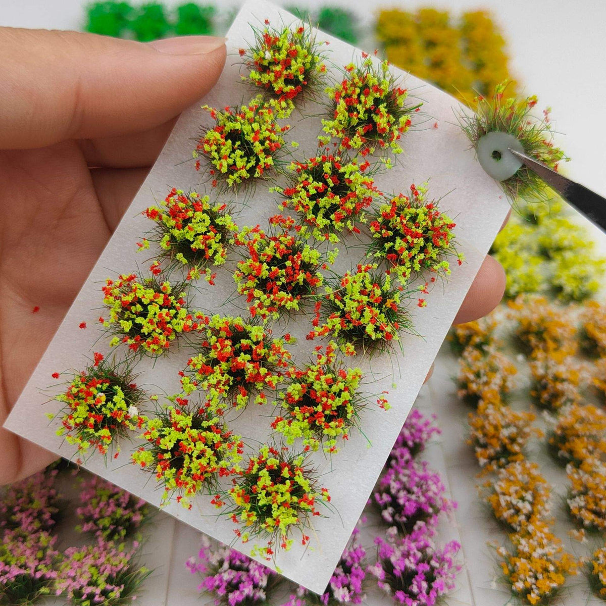 Flower clusters applied to miniature base diorama - Wargame Base World